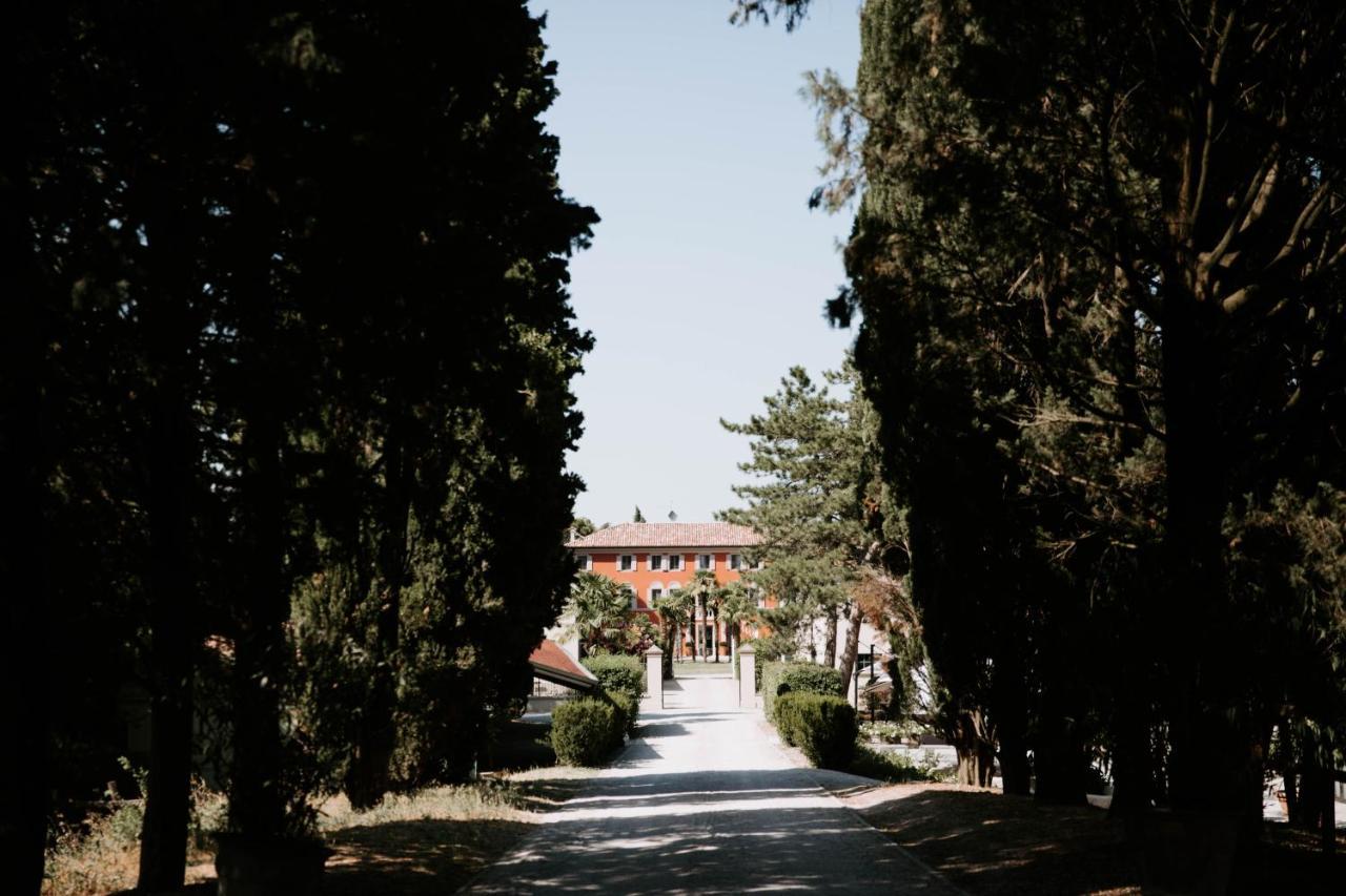 Relais Roncolo 1888 Villa Quattro Castella Exterior photo